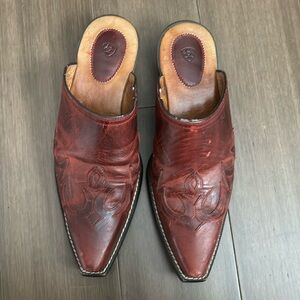 Ariat mule size 8